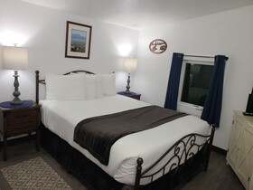 Lamplighter Motel