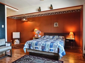 Blue and White Motel