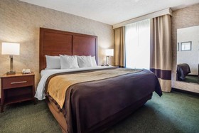 Yellowstone River Inn and Suites