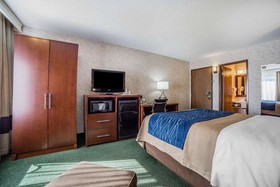 Yellowstone River Inn and Suites