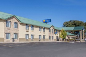 Yellowstone River Inn and Suites