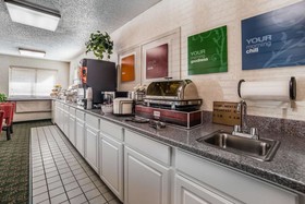 Yellowstone River Inn and Suites