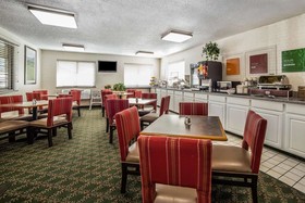 Yellowstone River Inn and Suites