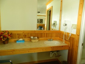 Country Motor Inn