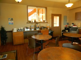 Country Motor Inn