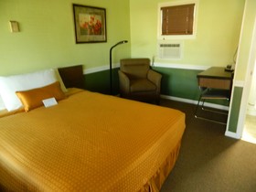 Country Motor Inn