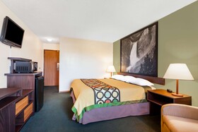 Super 8 by Wyndham Livingston Yellowstone