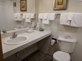 Broadway Inn Conference Center