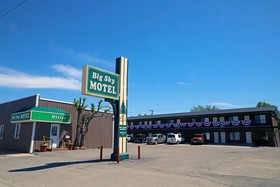 Big Sky Motel