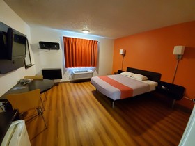 OYO Hotel Shelby MT Hwy 2 & I-15