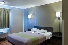 OYO Hotel Shelby MT Hwy 2 & I-15