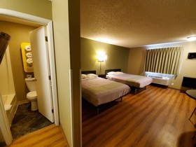 OYO Hotel Shelby MT Hwy 2 & I-15