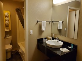 OYO Hotel Shelby MT Hwy 2 & I-15