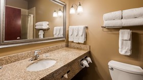 Best Western Golden Prairie Inn & Suites