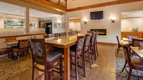 Best Western Golden Prairie Inn & Suites