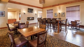 Best Western Golden Prairie Inn & Suites