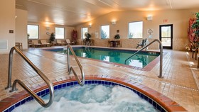 Best Western Golden Prairie Inn & Suites