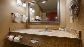 Best Western Golden Prairie Inn & Suites