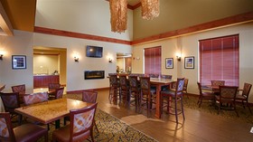 Best Western Golden Prairie Inn & Suites