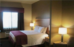 Best Western Golden Prairie Inn & Suites