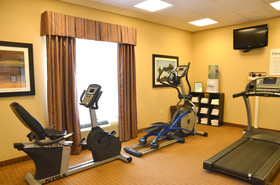 Holiday Inn Express  & Suites Sidney