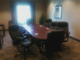 Holiday Inn Express  & Suites Sidney