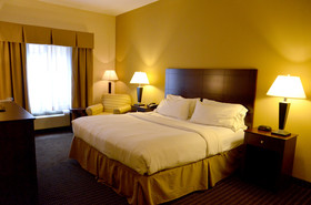 Holiday Inn Express  & Suites Sidney