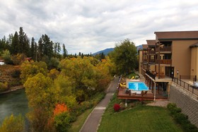 The Pine Lodge on Whitefish River