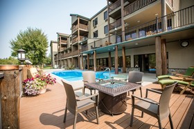 The Pine Lodge on Whitefish River