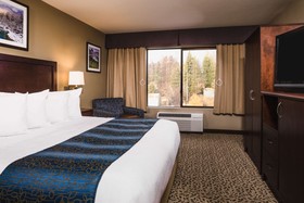 The Pine Lodge on Whitefish River