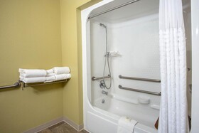 Travelodge by Wyndham Gardiner Yellowstone Park North