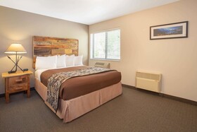 Travelodge by Wyndham Gardiner Yellowstone Park North