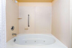 Embassy Suites Omaha La Vista Conference Center