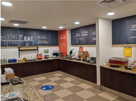 Hampton Inn & Suites Omaha Southwest-La Vista