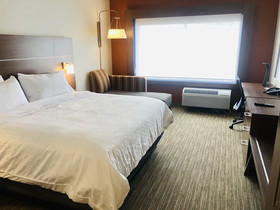 Holiday Inn Express & Suites Elko