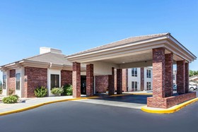 Comfort Inn & Suites Near Fallon Naval Air Station