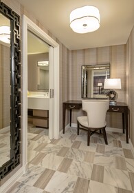 Caesars Palace by Suiteness