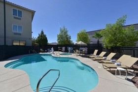 Comfort Inn & Suites Las Vegas - Nellis