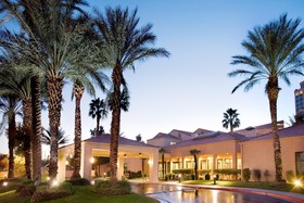 Courtyard Las Vegas Convention Center