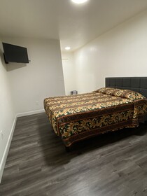 Lucky Cuss Motel