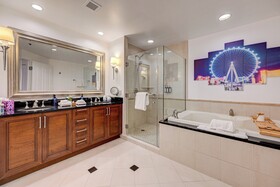 Lucky Gem Penthouse Suites at Signature