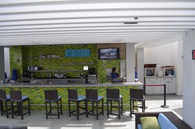 Palms Place by Strip View Suites