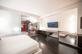Palms Place by Strip View Suites