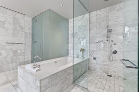 Palms Place by Strip View Suites