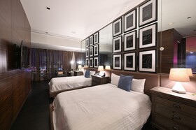 Palms Place by Strip View Suites
