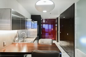 Palms Place by Strip View Suites