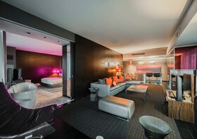 Palms Place by Strip View Suites