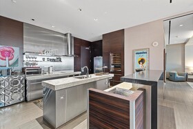 Palms Place by Strip View Suites