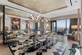 Palms Place by Strip View Suites