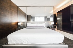 Palms Place by Strip View Suites